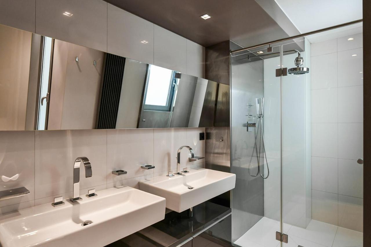 Luxury Central Penthouse With Sauna, Terrace, 250M2, 5Bdrm, 3Bthrm Praga Exterior foto